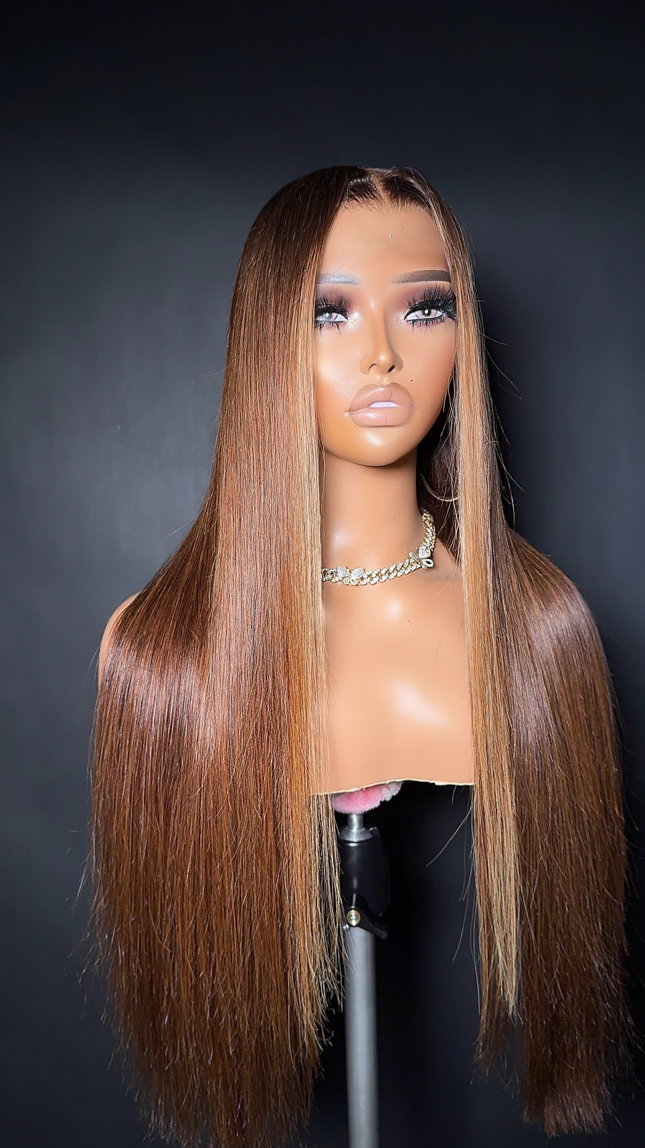 Hallie (Frontal)